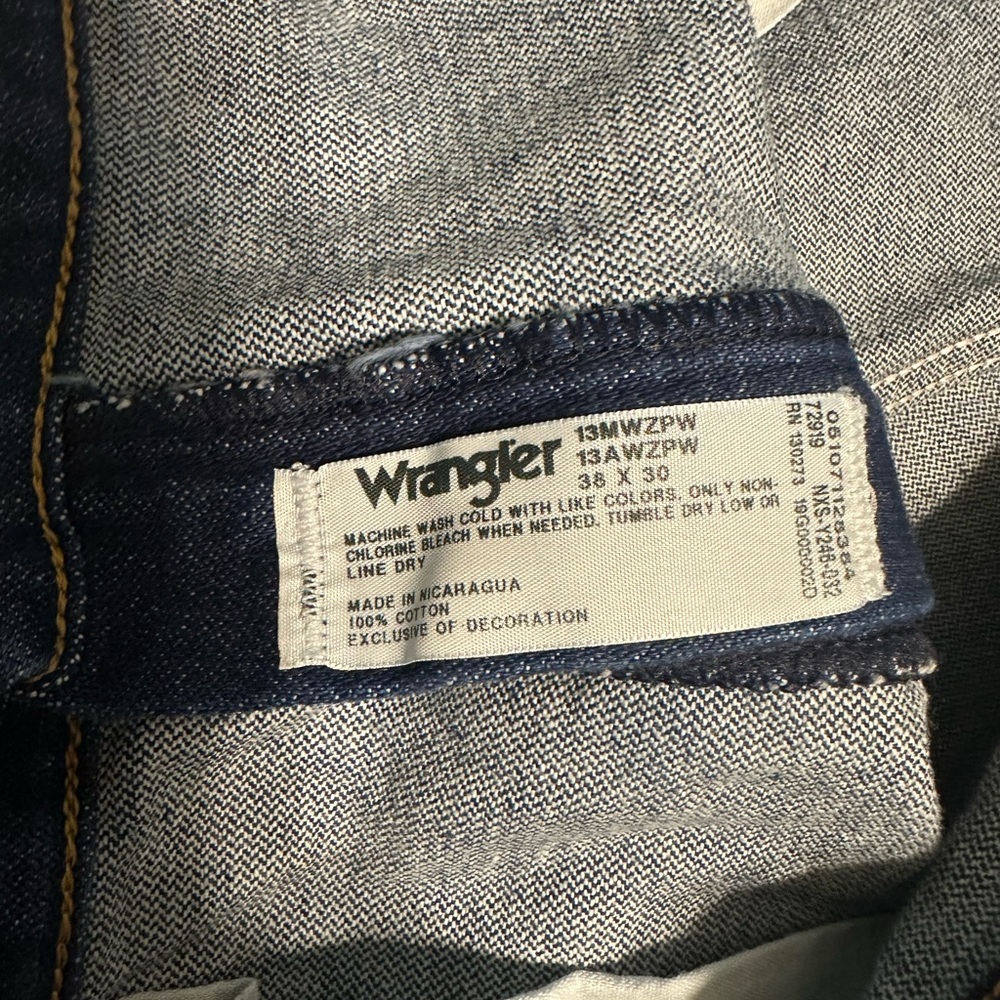 Men’s Wrangler Jeans